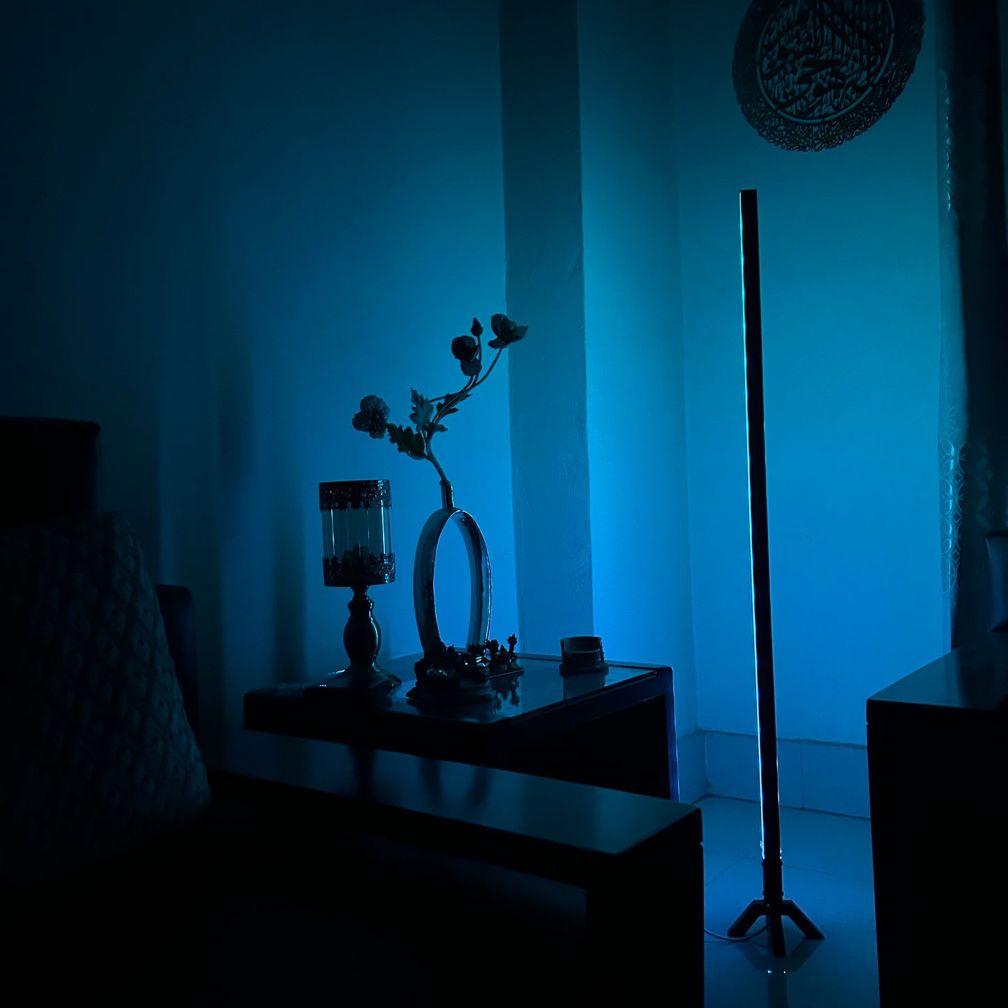 GLO VibeStick Floor Lamp - Sleek Minimalist Design with Diffused Lighting