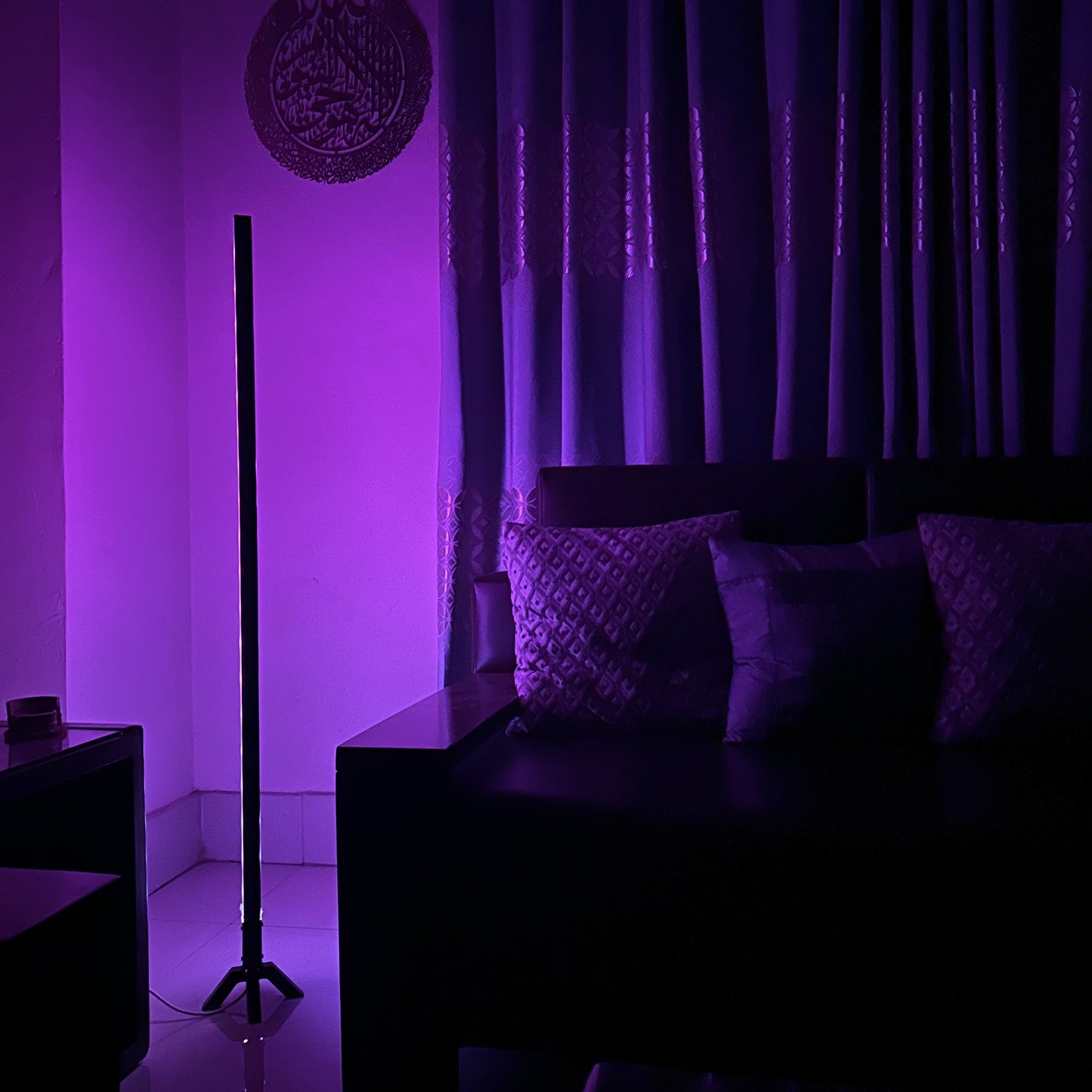 GLO VibeStick Floor Lamp - Sleek Minimalist Design with Diffused Lighting